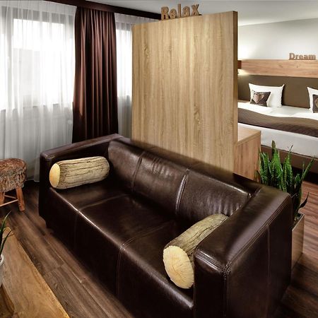 Neo Hotel Linde Esslingen اسلنغن المظهر الخارجي الصورة