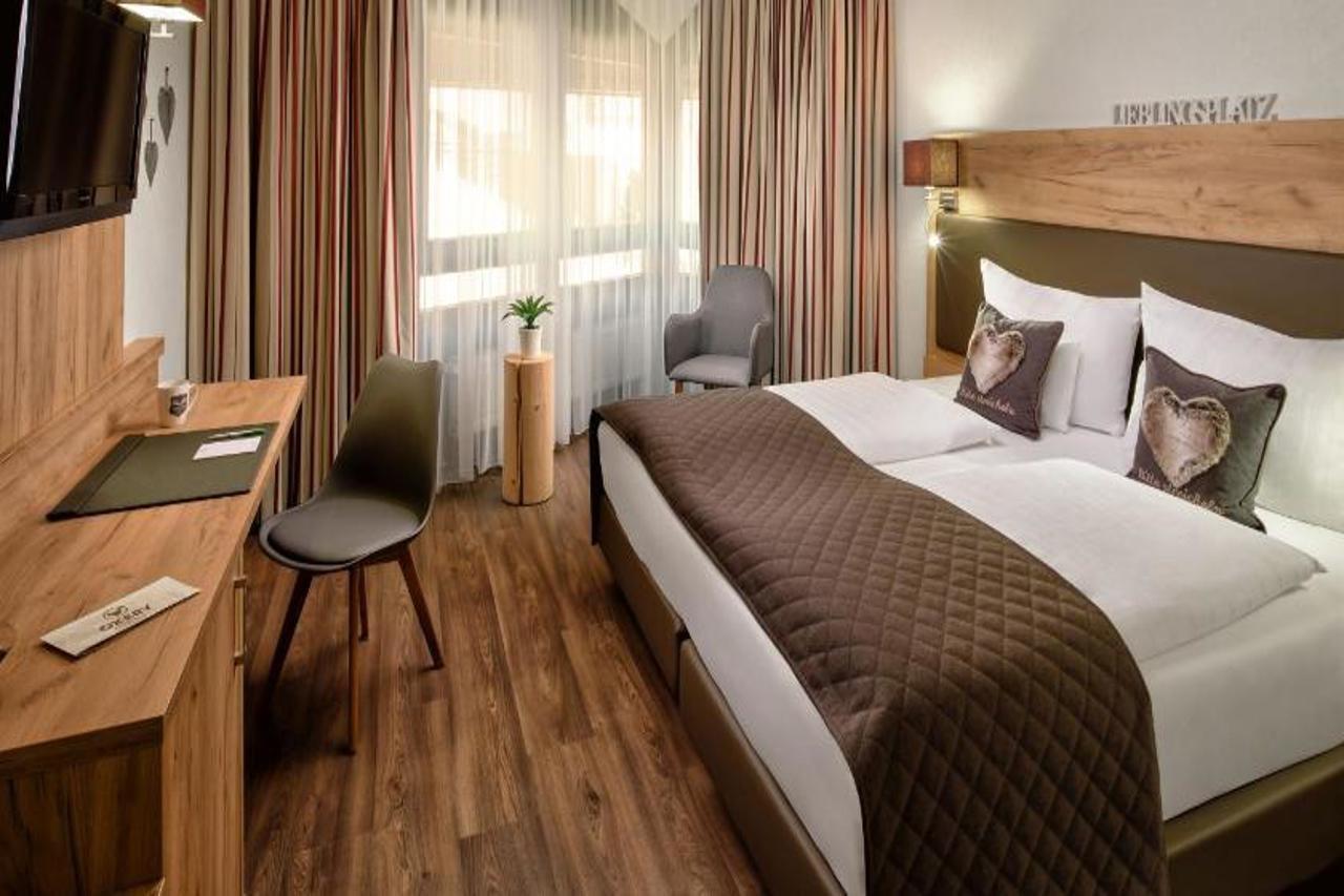 Neo Hotel Linde Esslingen اسلنغن المظهر الخارجي الصورة