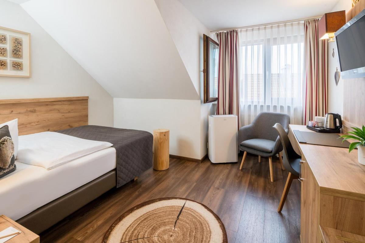 Neo Hotel Linde Esslingen اسلنغن المظهر الخارجي الصورة