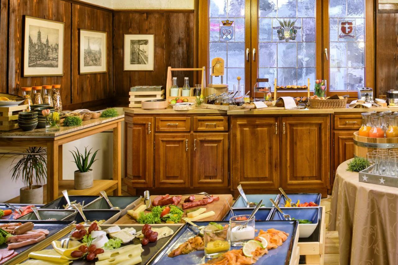 Neo Hotel Linde Esslingen اسلنغن المظهر الخارجي الصورة
